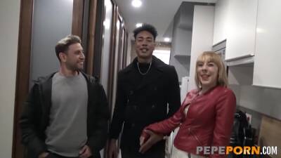 Nervous Couple Has Their First Ffm Threesome With Blonde Perla - hclips.com