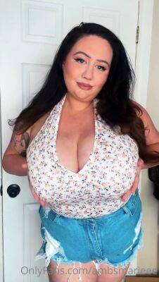 Sexy webcam brunette with big boobs - drtuber.com