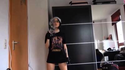 POV Smoke blowjob with german amateur teen homemade - drtuber.com