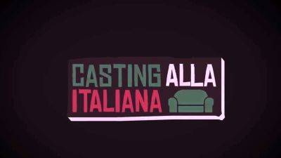 CASTING ALLA ITALIANA - Amateur MILF Giulia Squirt Got - drtuber.com - Italy