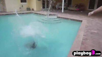 Amateur Teens Got Fucked In Wet Pussies Near A Pool - hclips.com