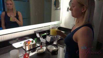 Kate England: Amateur Blonde, Steamy Shower & Hardcore - xxxfiles.com